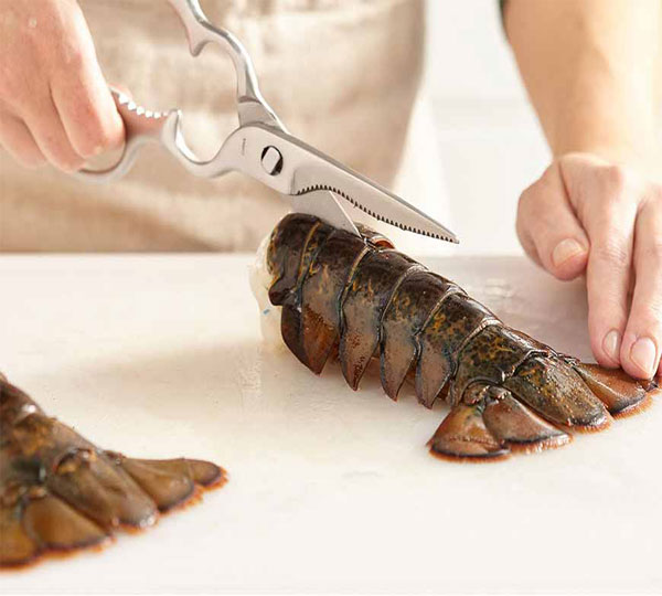 Quán ăn gia đình, nhà hàng Lúa Vàng, nơi họp mặt bạn bè, hội họp, tiệc sinh nhật, thôi nôi, tổ chức sự kiện, trung tâm thành phố quảng ngãi | www.luavang.vn