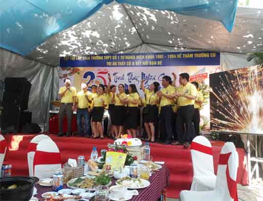 Tổ chức sự kiện