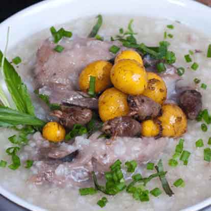 Lòng gà nấu cháo