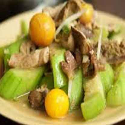 Lòng gà xào mướp